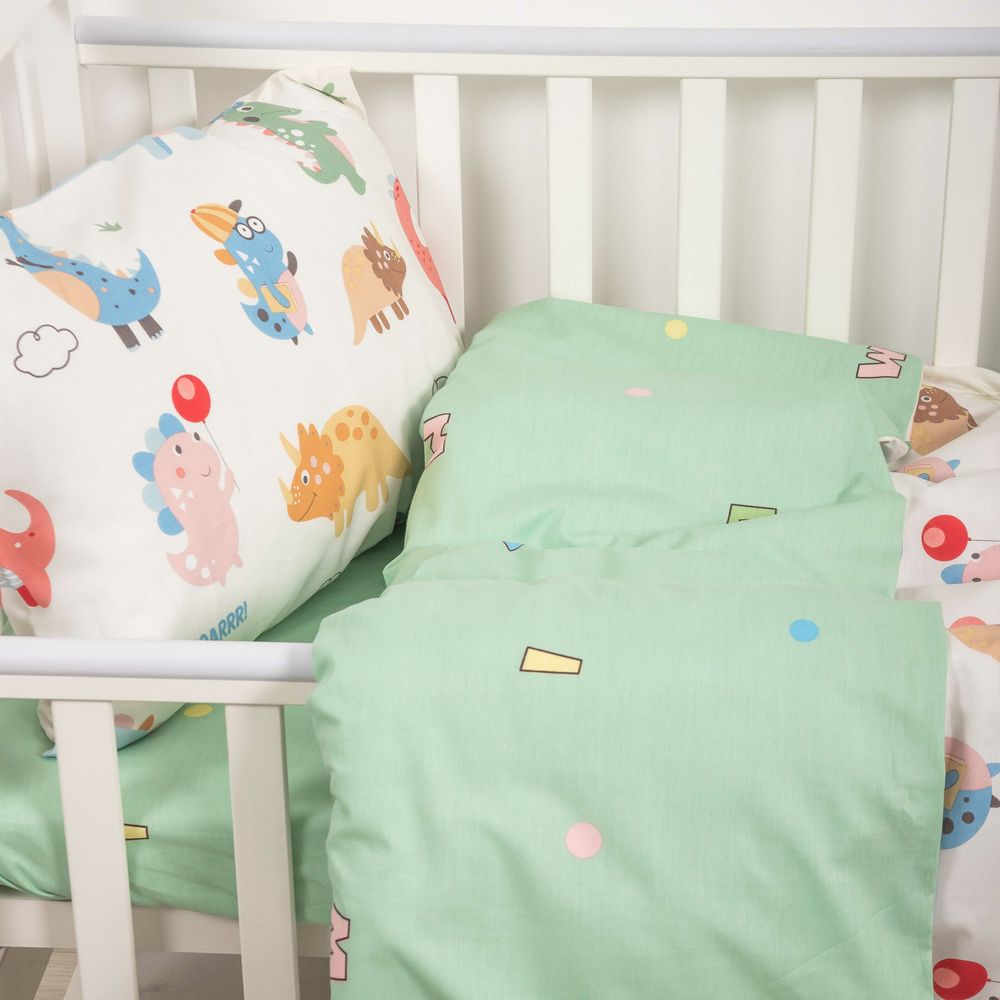 Дитяча постільна білизна в ліжечко сатин Вілюта 639, Дитячий, Бавовна 100%, 60x120х10 см на резинці, 1, 1, 105х145 см., 40х60 см, сатін, У ліжечко, Фірмова картонна коробка