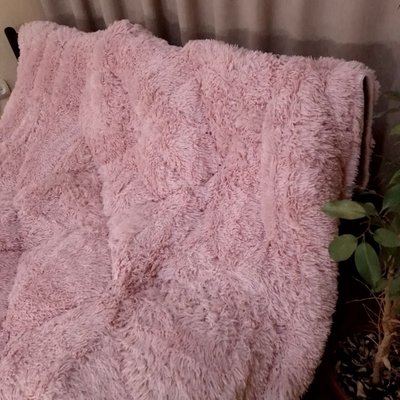 Одеяло – покрывало травка из искусственного меха 210х210см розовое, Полиэстер 100%, 210х210 см, искусственный мех, Евро, Одеяло-покрывало